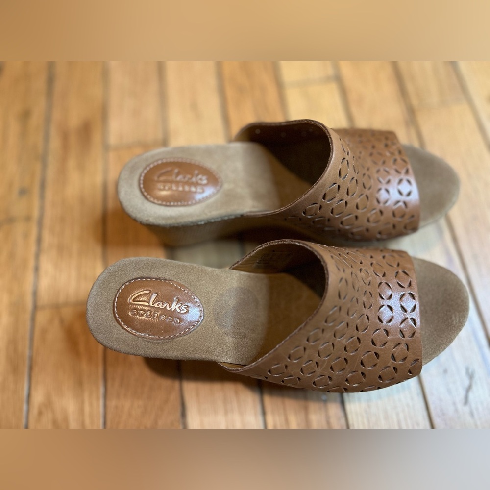 Clarks Caslynn Dylan leather wedge sandal Brown Women’s 7 Office Casual - Picture 4 of 7